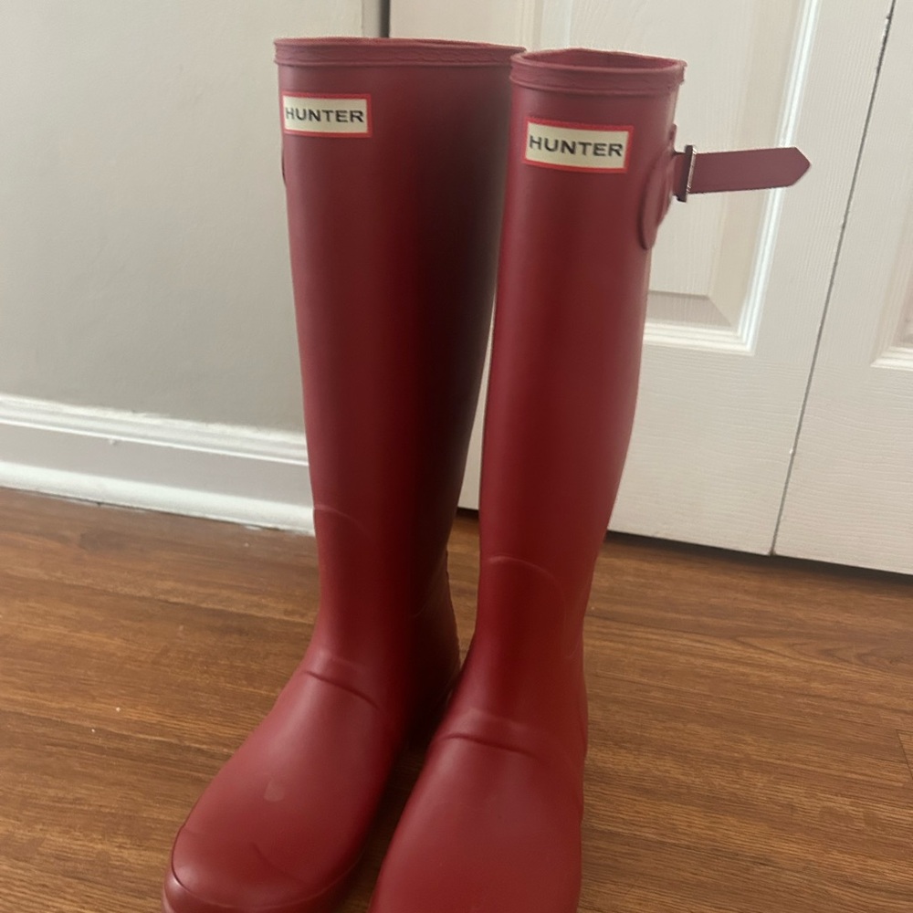 Hunter Burgundy Tall Boots